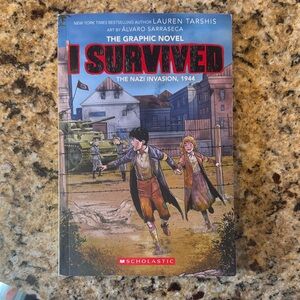 Scholastic I Survived Graphic Novel - Red and Blue Cover
